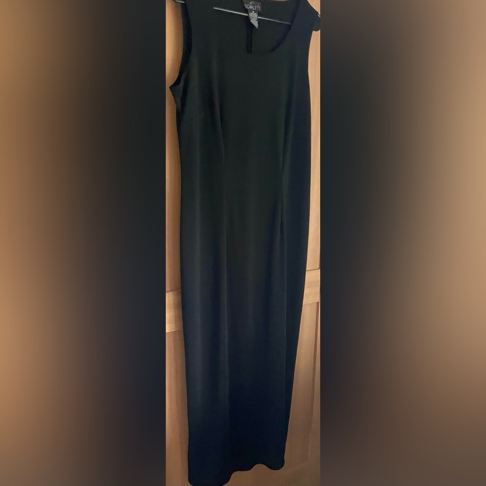 Scarlett Elegant Black Maxi Dress
